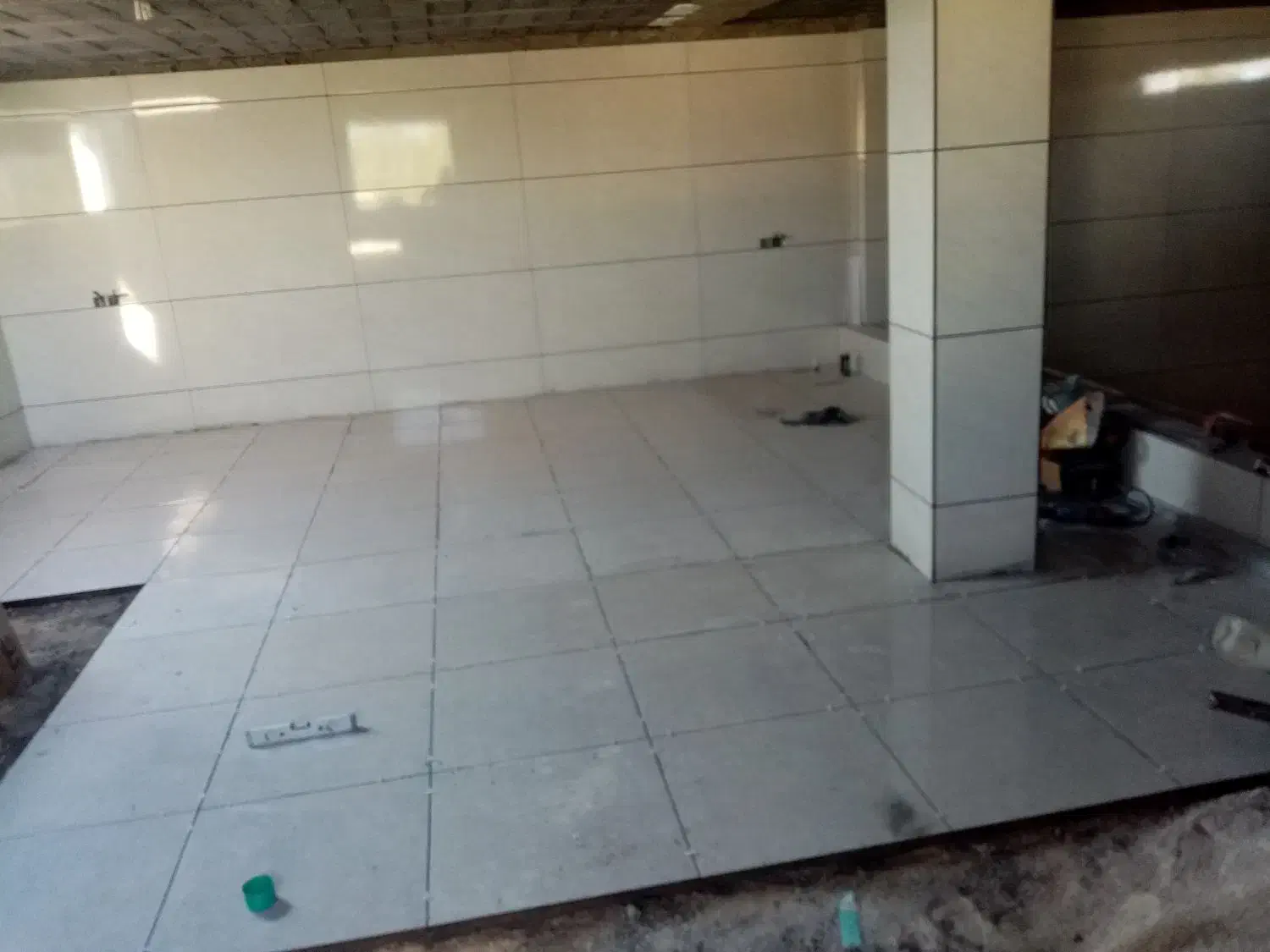 کاشی و سرامیک|خدمات پیشه و مهارت|مرودشت, بیست متری بیمارستان|دیوار