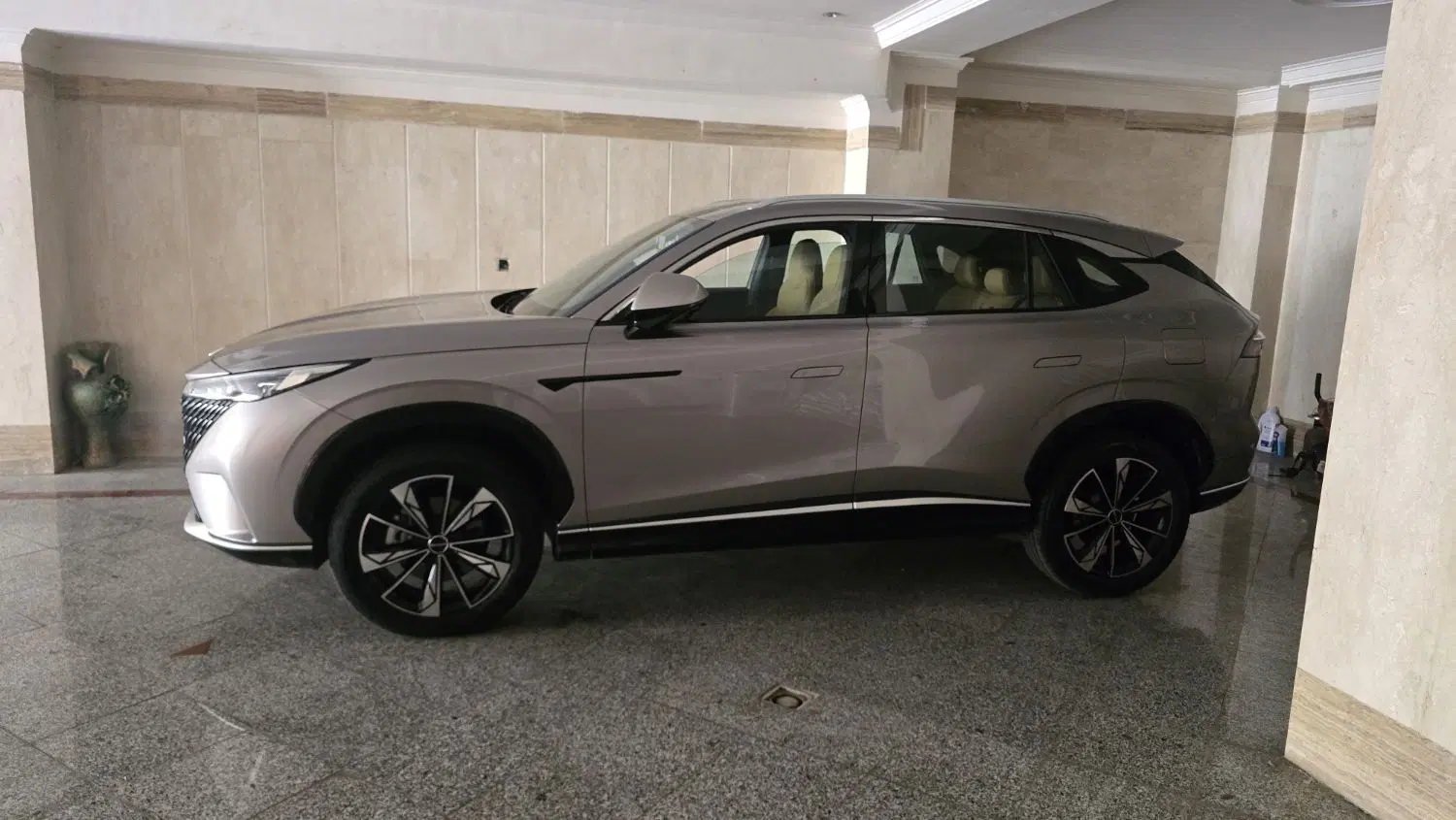 رووی roewe erx5|خودرو سواری و وانت|تهران, آزادشهر|دیوار