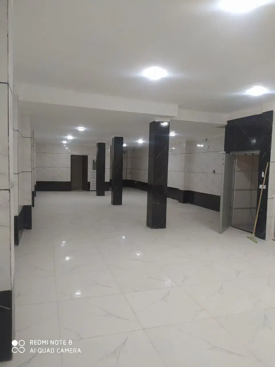 اجاره تجاری دو طبقه ۳۰۰ متر کهندژ|اجارهٔ مغازه و غرفه|خمینیشهر, |دیوار