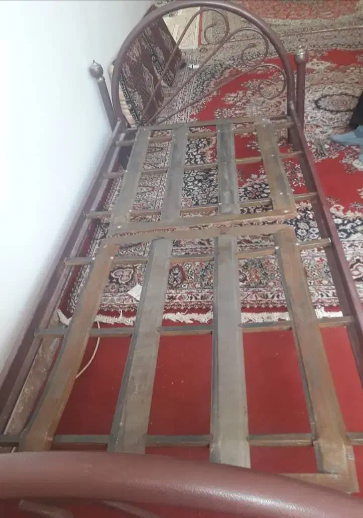 تخت فلزی|تخت و سرویس خواب|خرامه, |دیوار