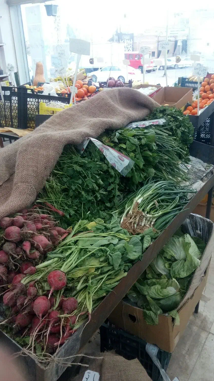 سبزی و میوه|خوردنی و آشامیدنی|کاشان, میدان کهنه|دیوار