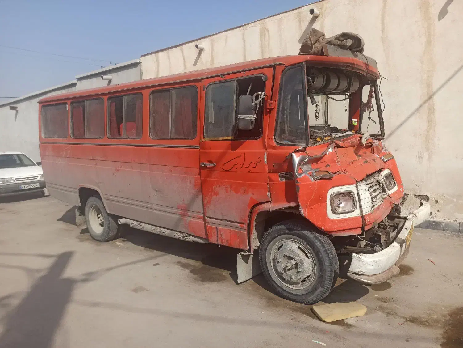 منی بوس مدل ۱۳۶۴ فروشی|خودرو سنگین|بندرعباس, |دیوار