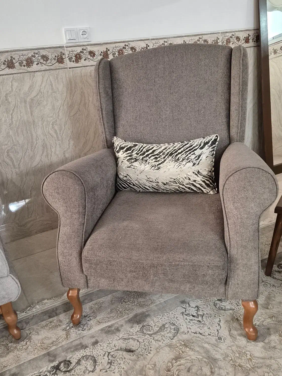 فروش مبل ۷نفره کاملا نو و سالم با جلو مبلی|مبلمان خانگی و میز عسلی|مهریز, |دیوار