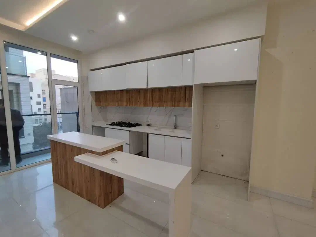 ۱۳۰متر دوخواب مشاعات ابی برج برند (پونک ، رویال)