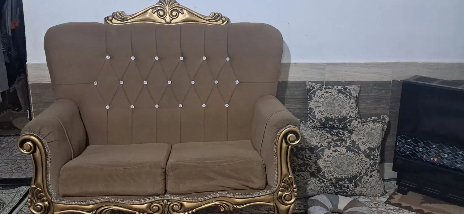 مبل سلطنتی|مبلمان خانگی و میز عسلی|تایباد, |دیوار