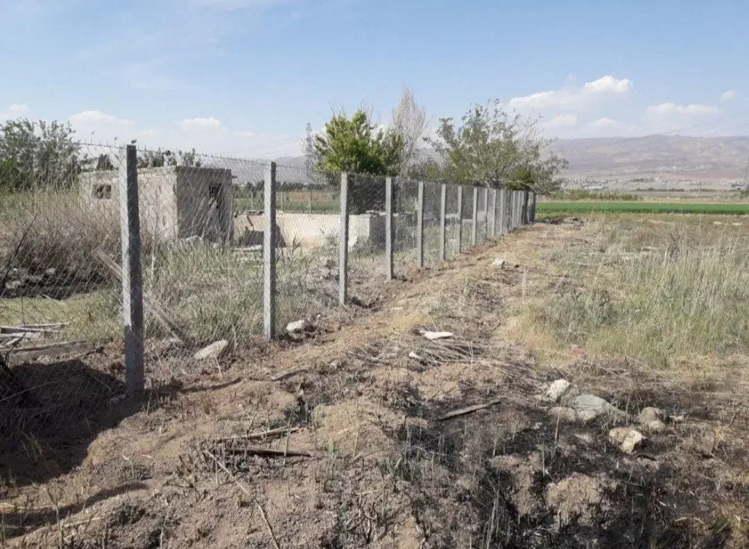 پایه فنس بتنی داربست انگور فنس و سیم خاردار|خدمات باغبانی و درختکاری|مسجد سلیمان, |دیوار