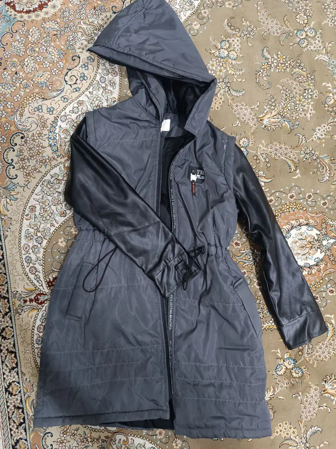 بارونی کاپشن|لباس|نهاوند, |دیوار