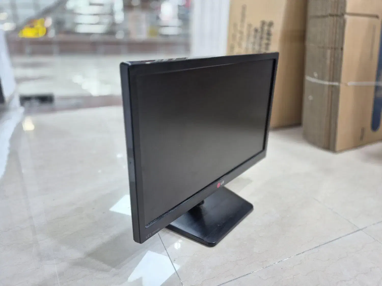 مانیتور ۱۹ ال جی|قطعات و لوازم جانبی رایانه|بندر کنگان, |دیوار