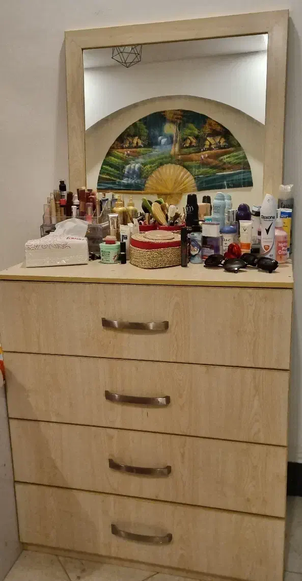 میز ارایش با چوب Mdf|تخت و سرویس خواب|شیراز, سینما سعدی|دیوار