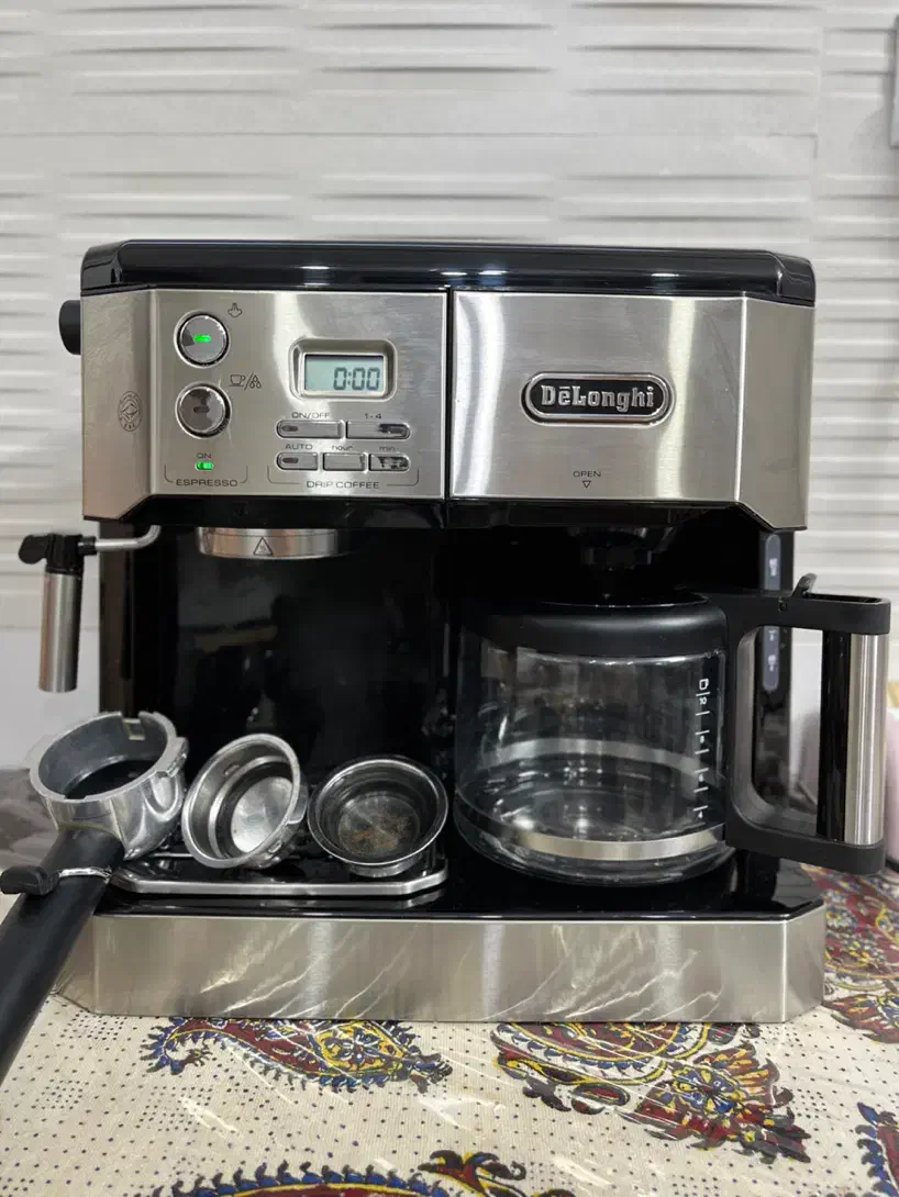 قهوه ساز دلونگی|سماور، چای‌ساز، قهوه‌ساز|خمینی‌شهر, |دیوار