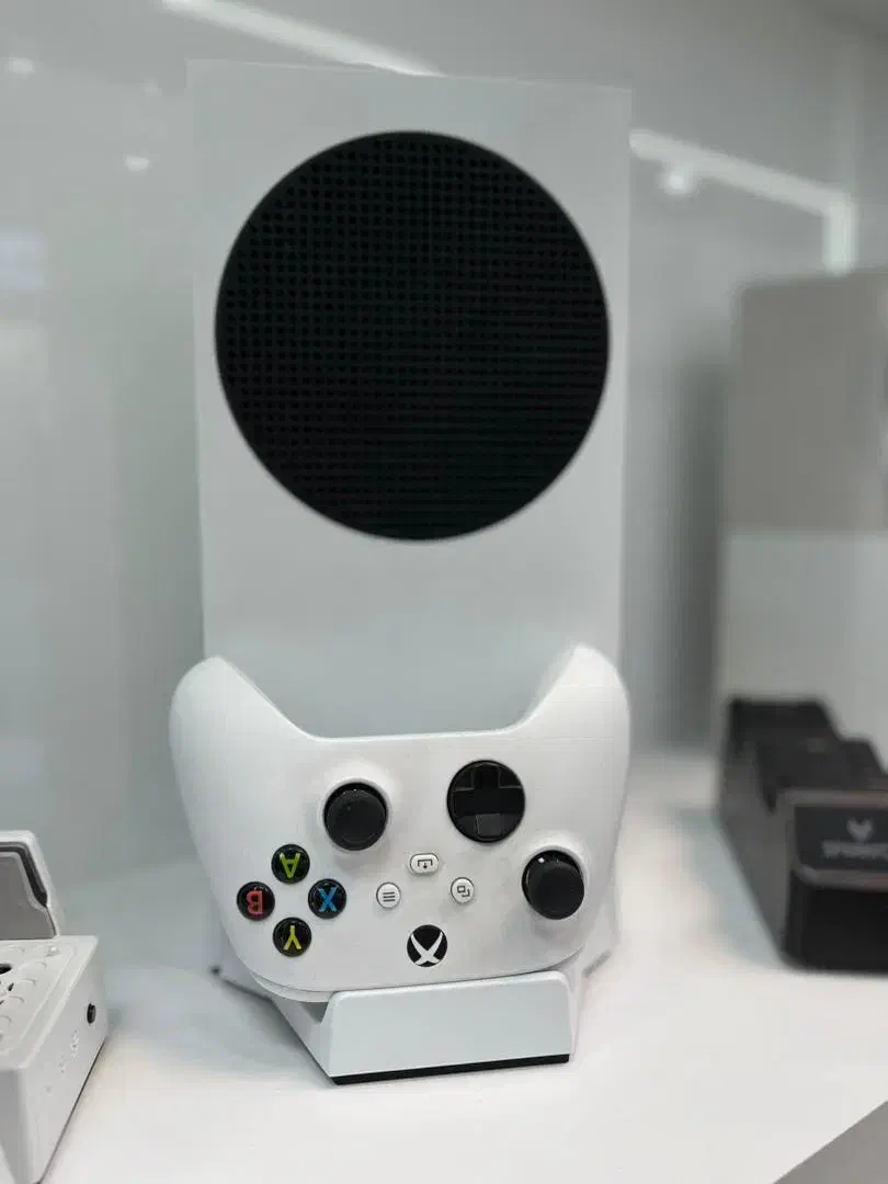 ایکس باکس سری اس با گارانتی سخت افزاری|کنسول، بازی ویدئویی و آنلاین|اصفهان, مفتح|دیوار