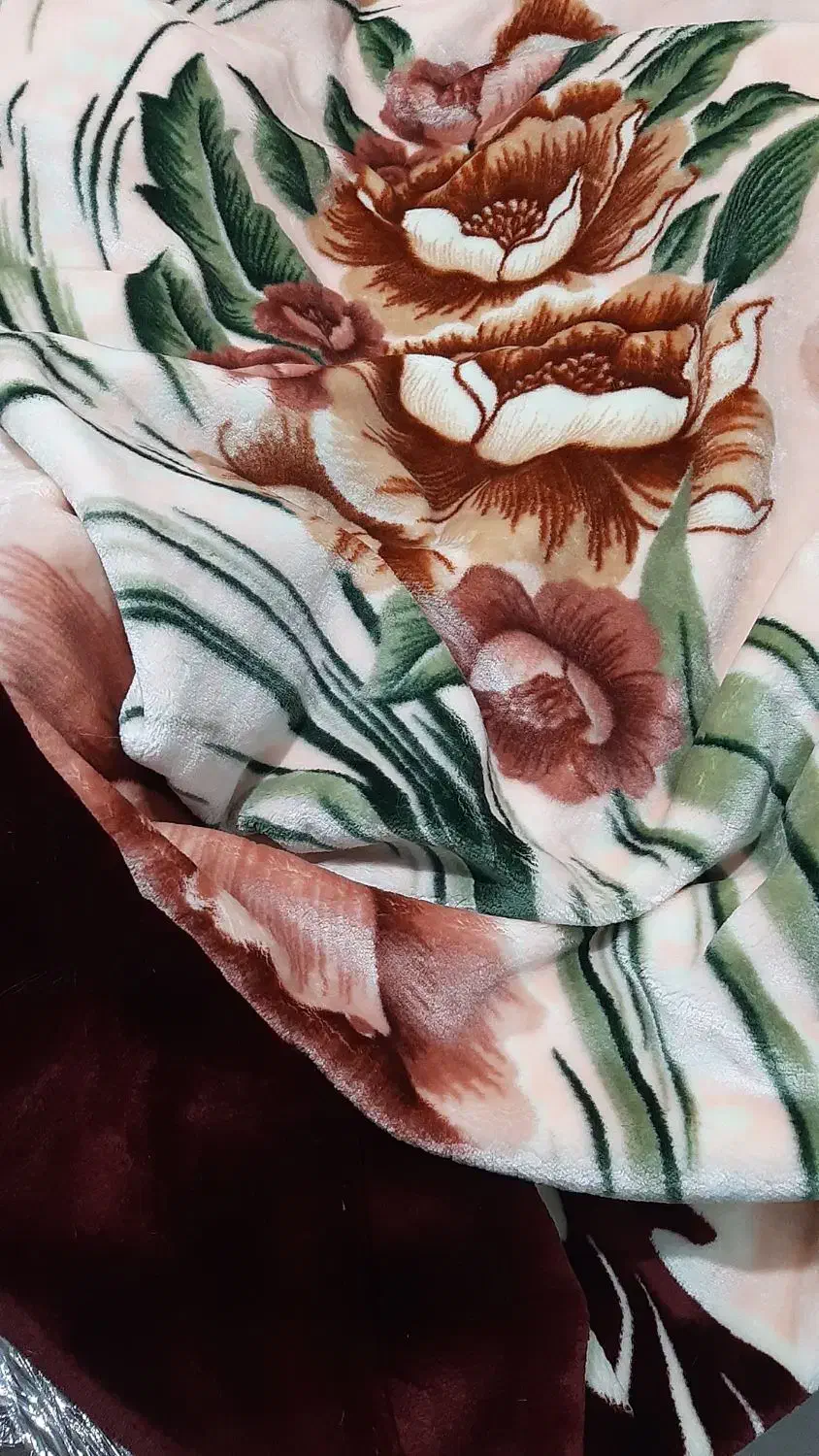 پتوی دو نفره اعلای گلبافت رایگان|رختخواب، بالش، پتو|محمدشهر, شهرک پیام (مهرالبرز)|دیوار