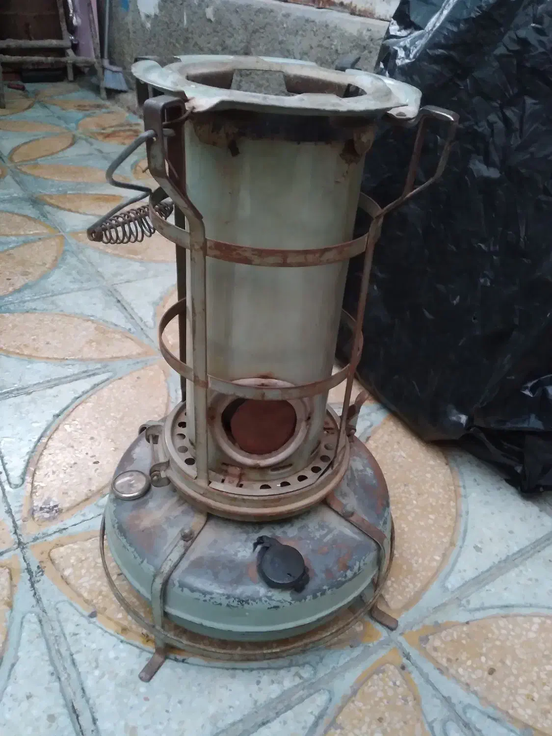 چراغ نفتی|بخاری، هیتر، شومینه|شیراز, سعدیه جنوبی|دیوار