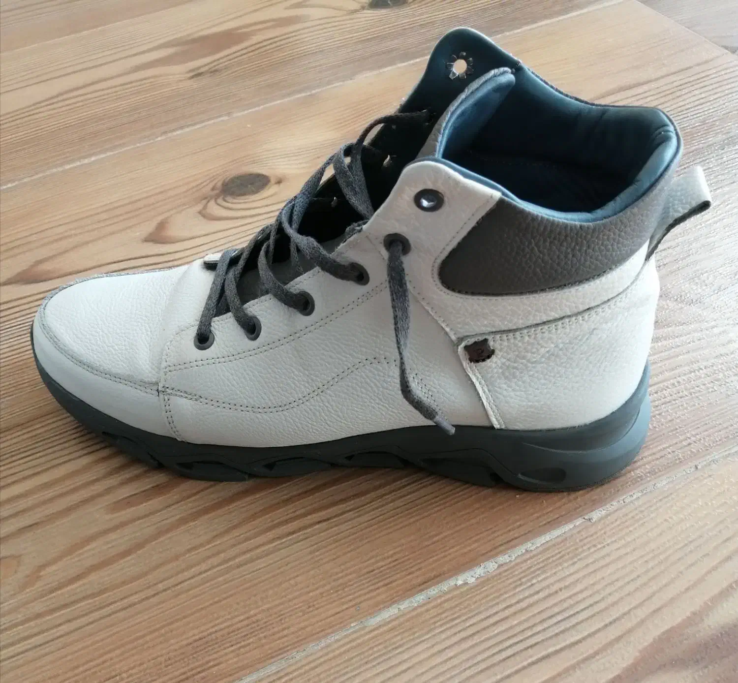 نیم بوت چرم طبیعی|کیف، کفش، کمربند|نجف‌آباد, طالقانی|دیوار