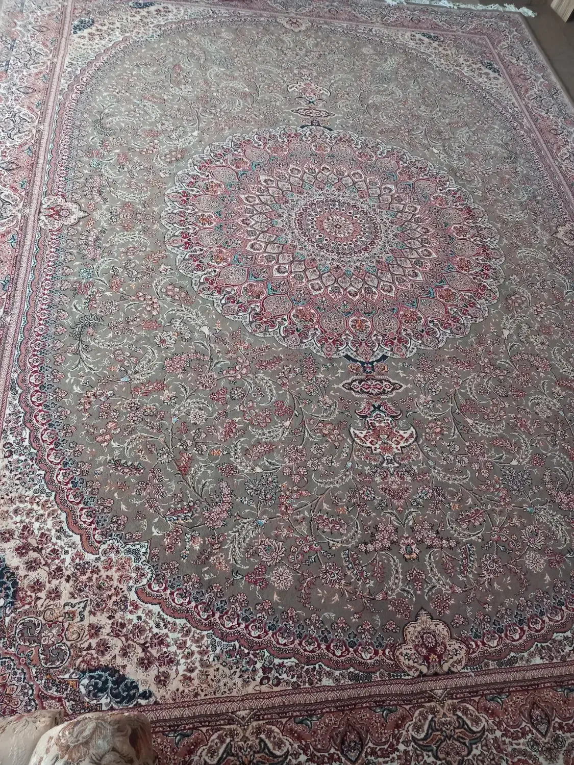 یک جفت فرش ۷۰۰ شانه تراکم ۲۵۵۰ قیمت ۲۵ میلیون تومن|فرش|شاهین‌شهر, شهرک گلدیس|دیوار