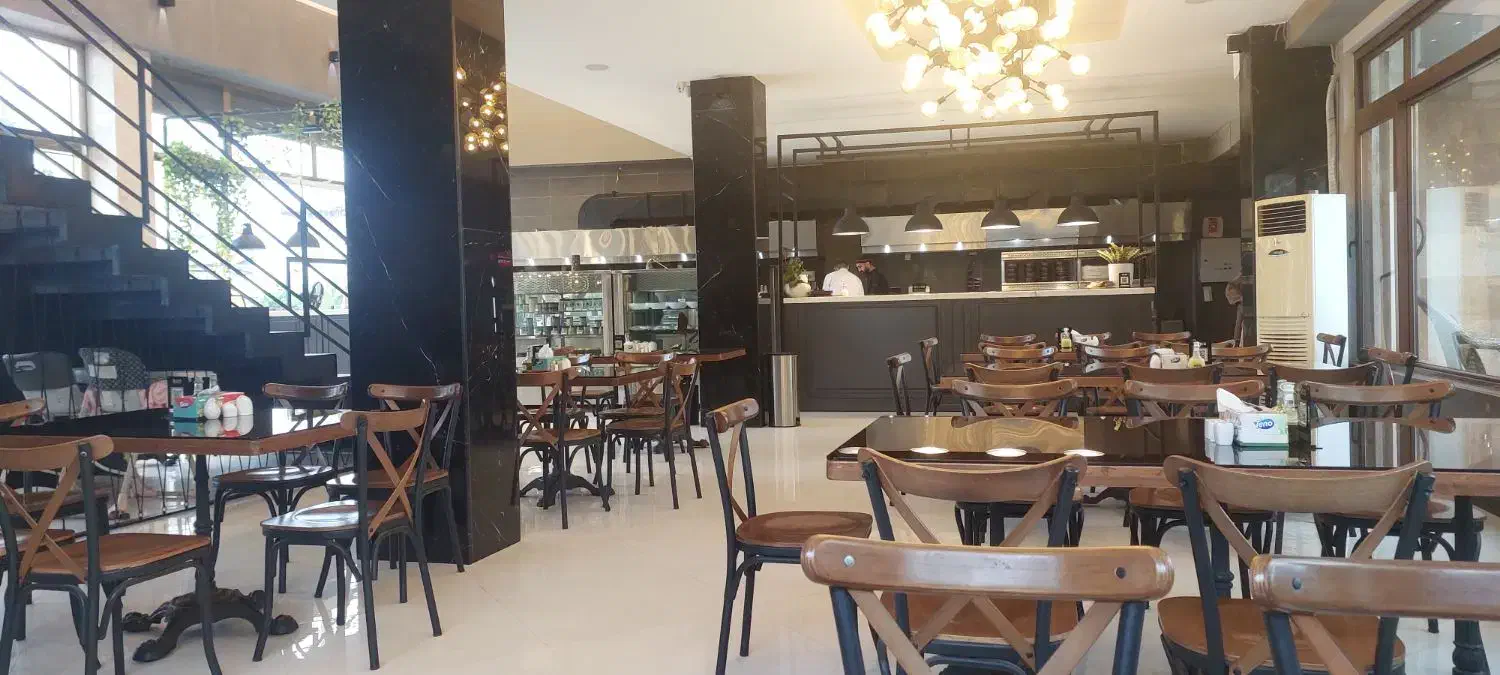 استخدام آشپز وکارگر|استخدام خدمات فروشگاه و رستوران|نوشهر, |دیوار