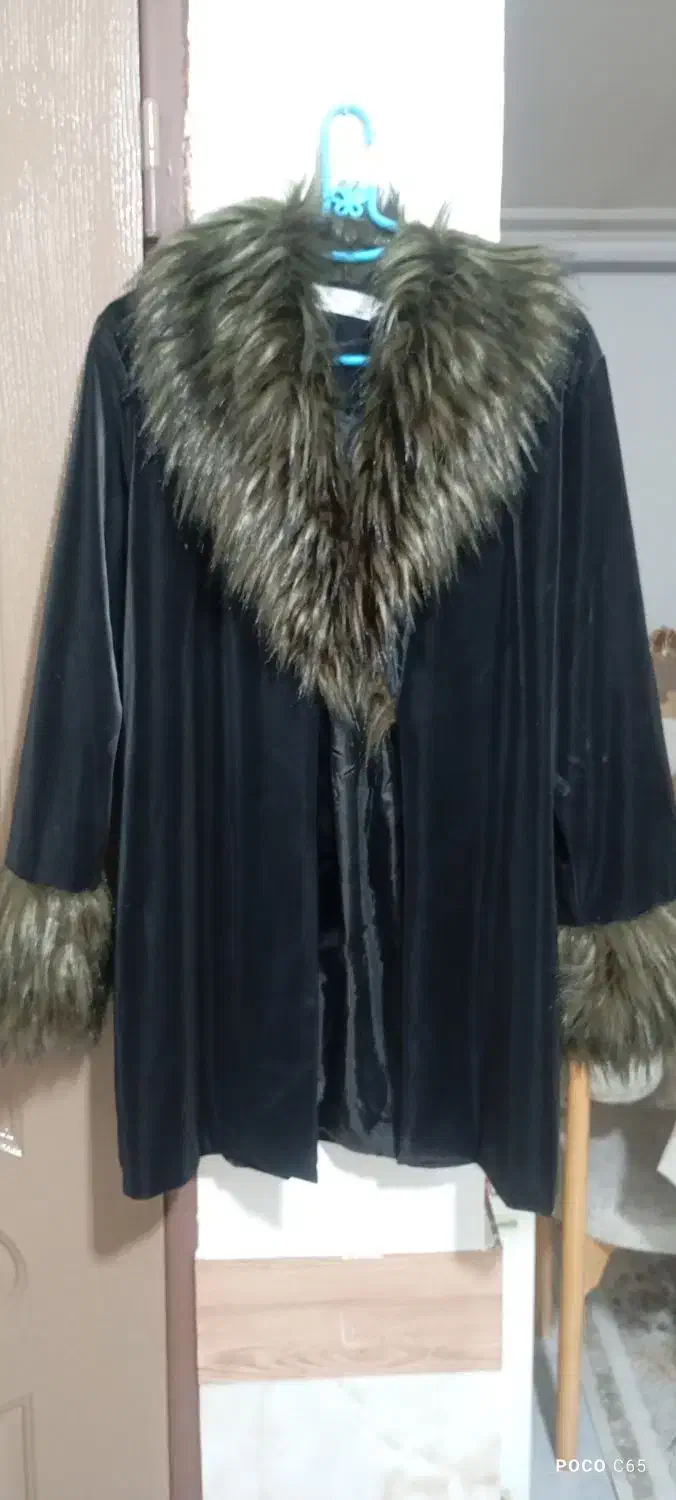 تعدادی لباس مجلسی سایز بزرگ موجود هس|لباس|مرند, |دیوار