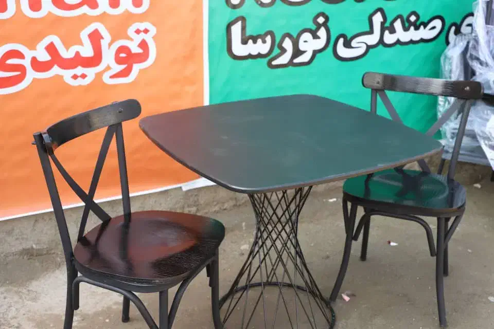 میزو صندلی غذاخوری رستوران پانیذ فست فودی|میز و صندلی غذاخوری|شیراز, ارم|دیوار