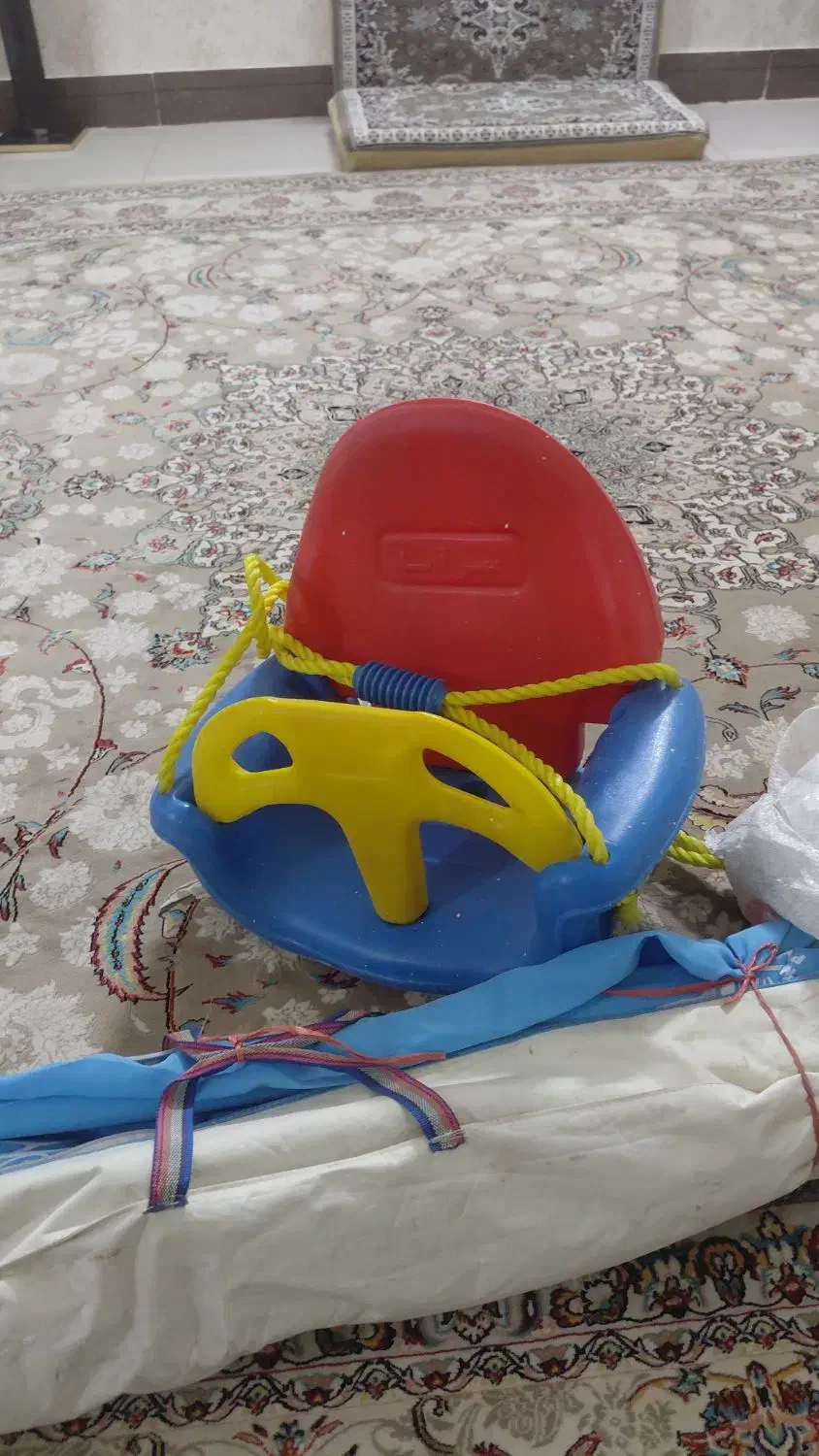 چند تیکه بچه گانه|اسباب و اثاث بچه|مشهد, انقلاب|دیوار