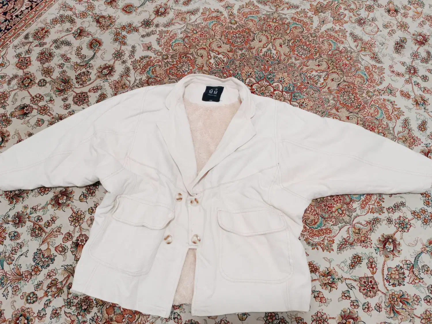 تعدادی مانتو و پالتو کاپشن|لباس|ری, سیزده آبان|دیوار