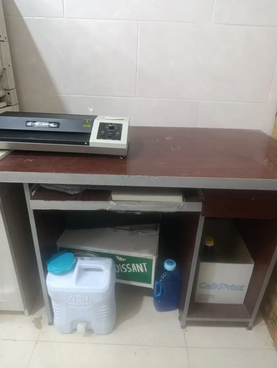 تعدادی میز و وسایل کافی نت موجوده|رایانه رومیزی|صدرا-فارس, فاز ۲|دیوار