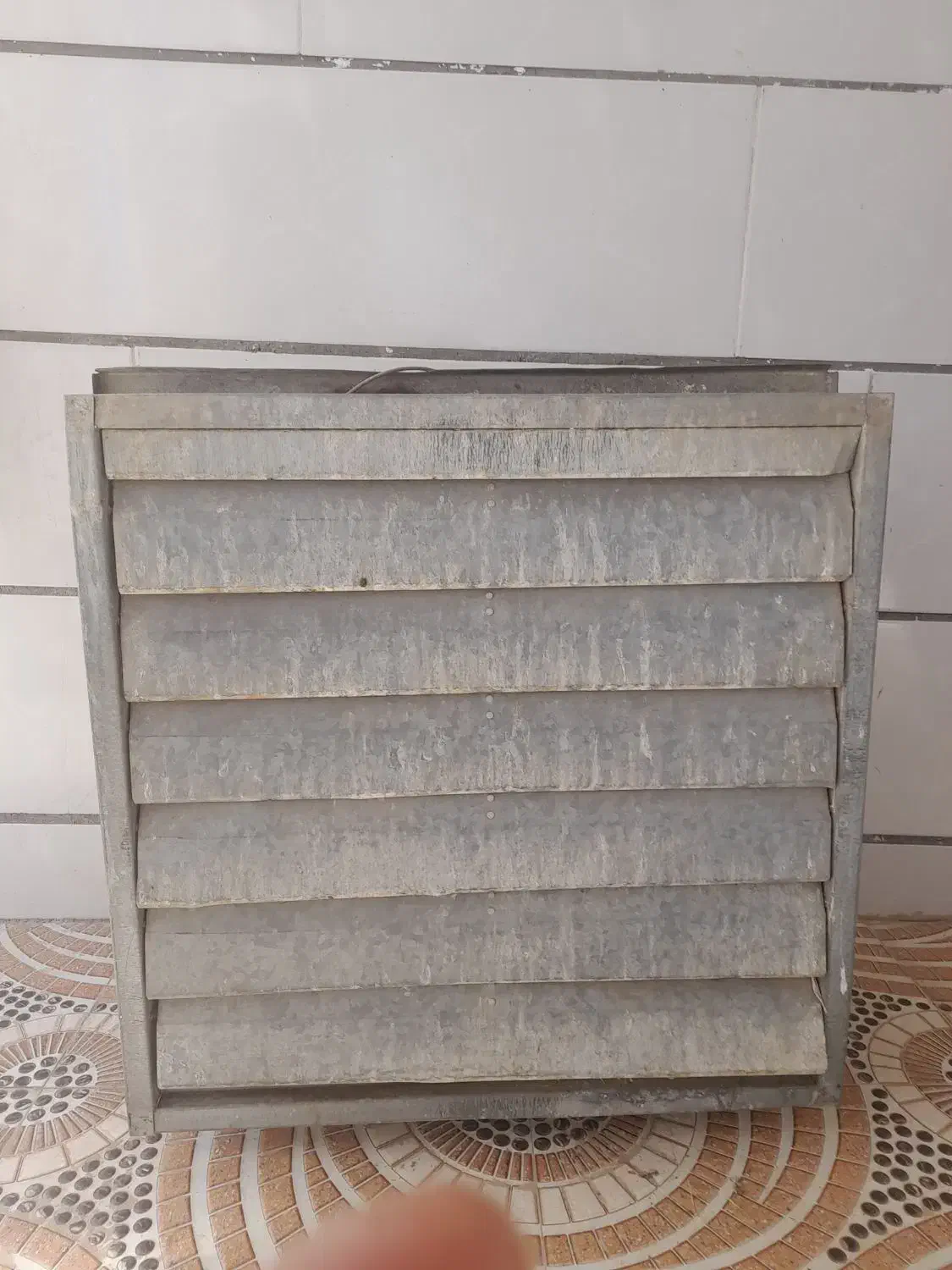 فن یا هواکش صنعتی|پنکه و تصفیه‌کنندهٔ هوا|کوهدشت, |دیوار