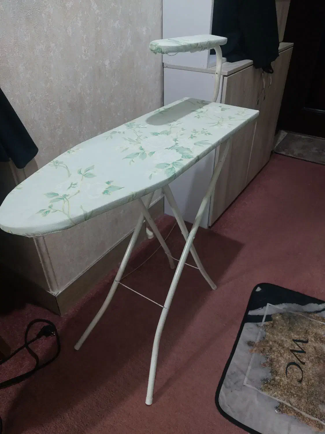 میز اتو|اتو و لوازم اتو|قم, باغ کرباسی|دیوار