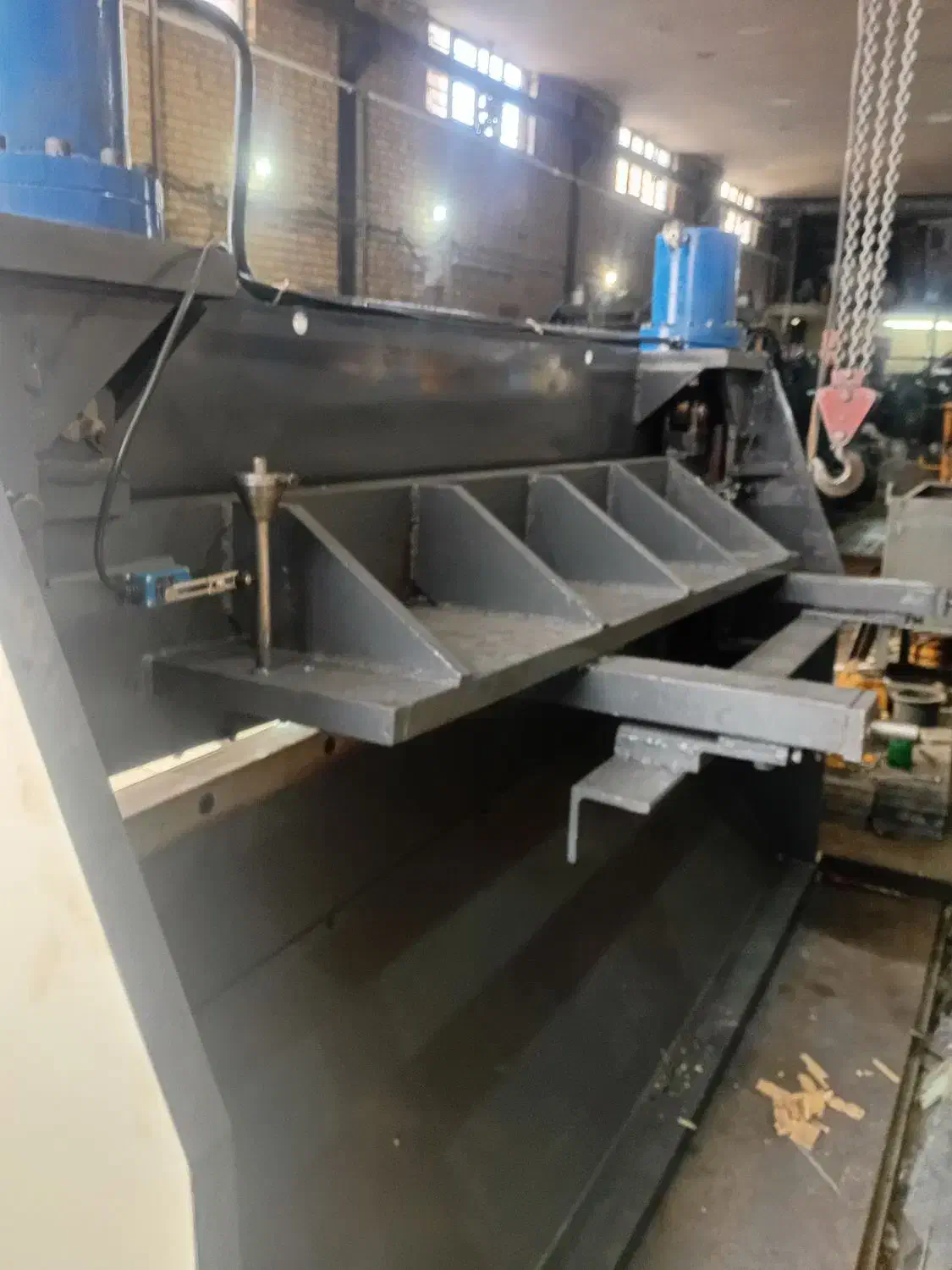 گیوتین و نورد ورق اجدار|ماشین‌آلات صنعتی|اصفهان, کشاورزی|دیوار