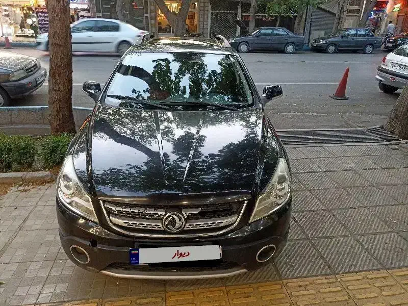 H30|خودرو سواری و وانت|اصفهان, باغ نگاره|دیوار