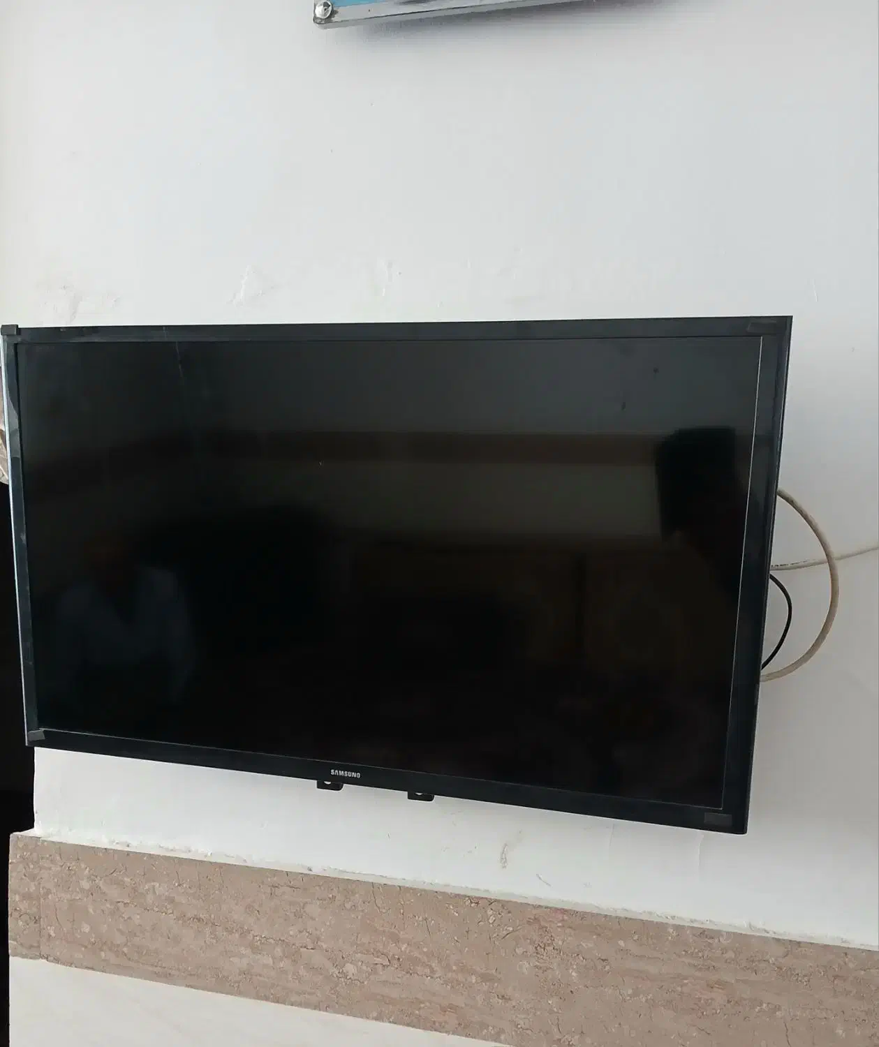 تلوزیون ۳۲ اینج|تلویزیون و پروژکتور|الیگودرز, |دیوار