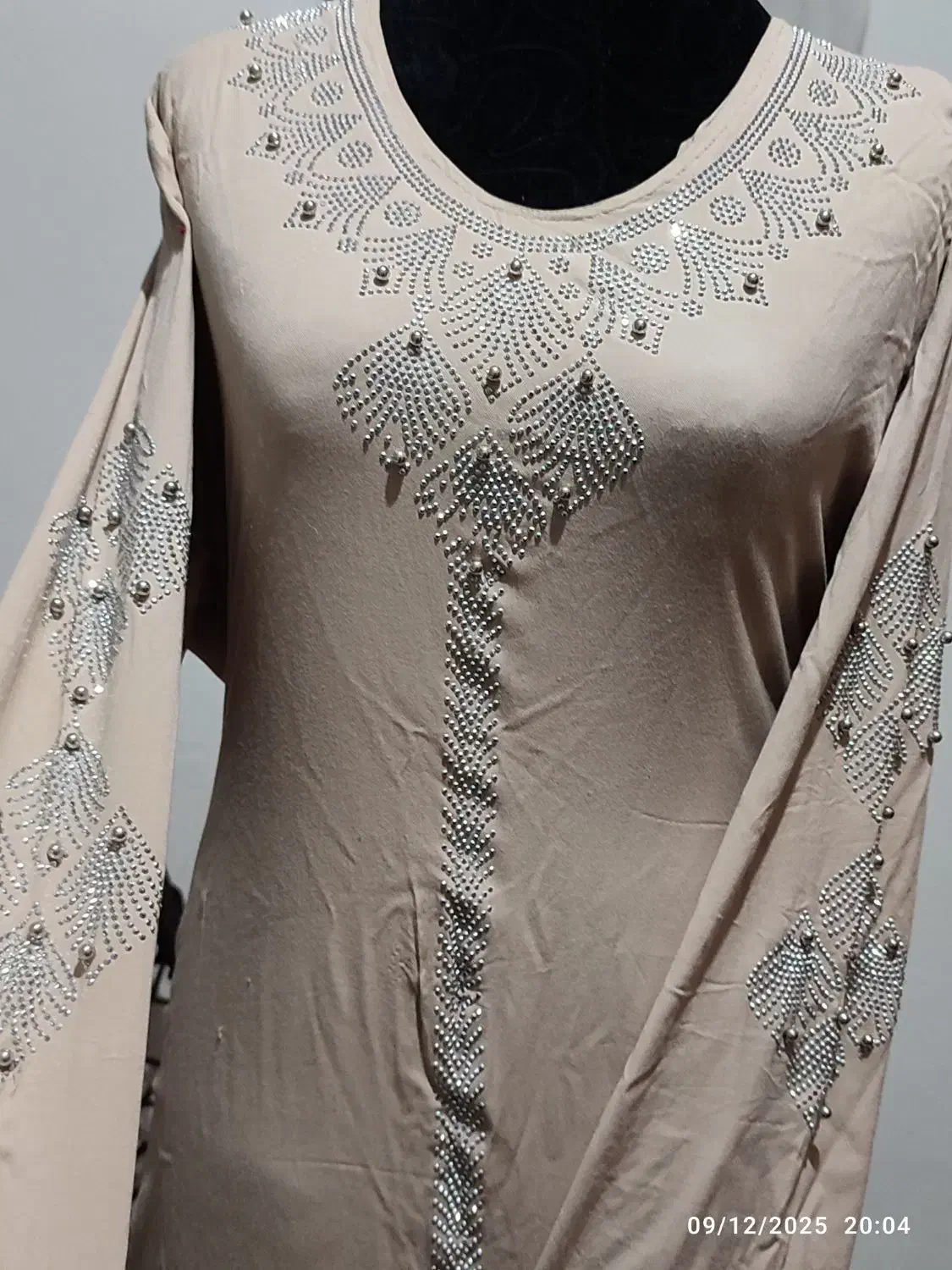 پیراهن مجلسی|لباس|زرندیه, |دیوار