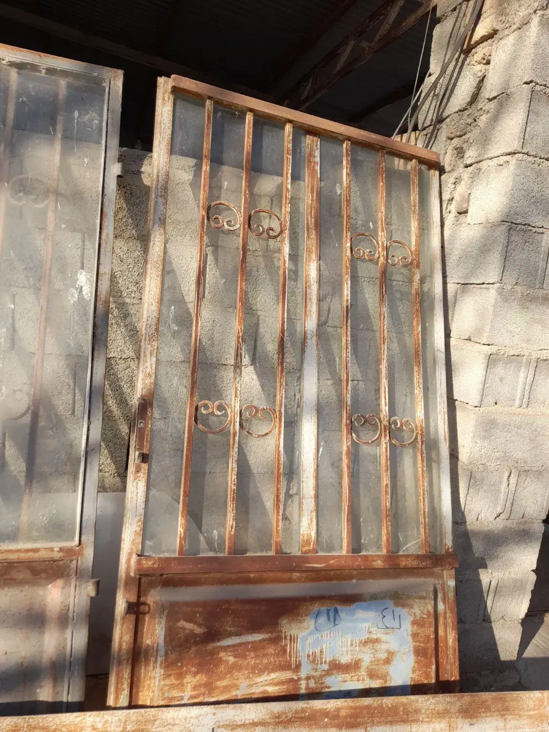 در اهنی مغازه قیمت توافقی|مصالح و تجهیزات ساختمان|انبارآلوم, |دیوار