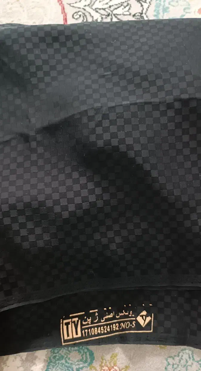 پارچه چادر مشکی اصل ژاپن زیبا،سبک و کیف زنانه|لباس|اصفهان, تخت فولاد|دیوار