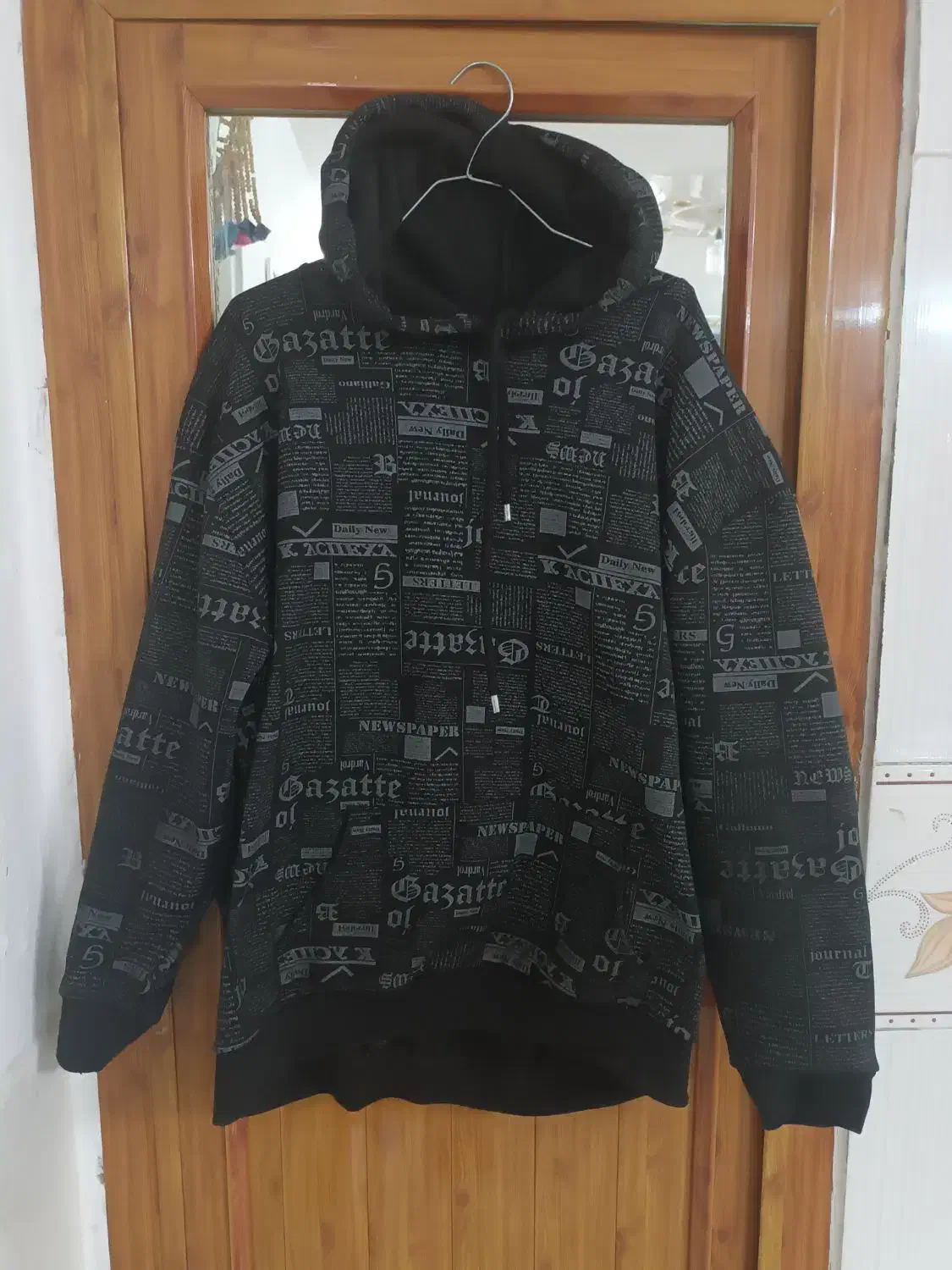 هودی|لباس|اصفهان, بوزان|دیوار