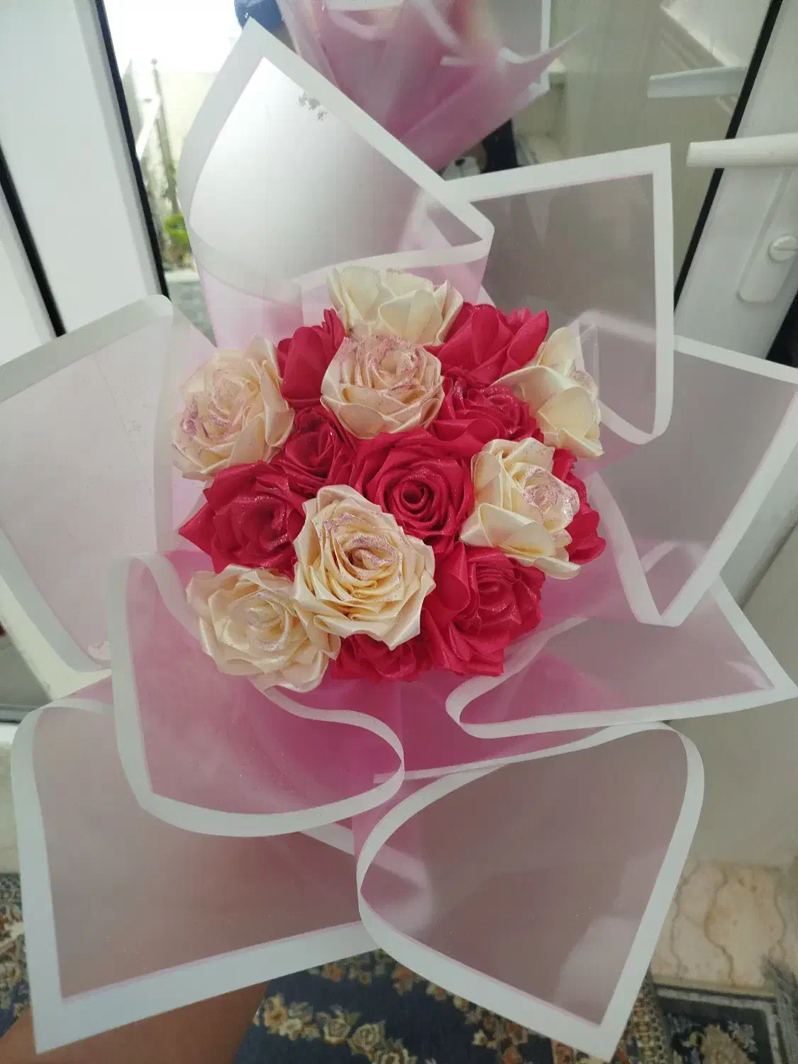 سفارش دسته گل و جعبه گل روبانی|گل مصنوعی|سنندج, |دیوار