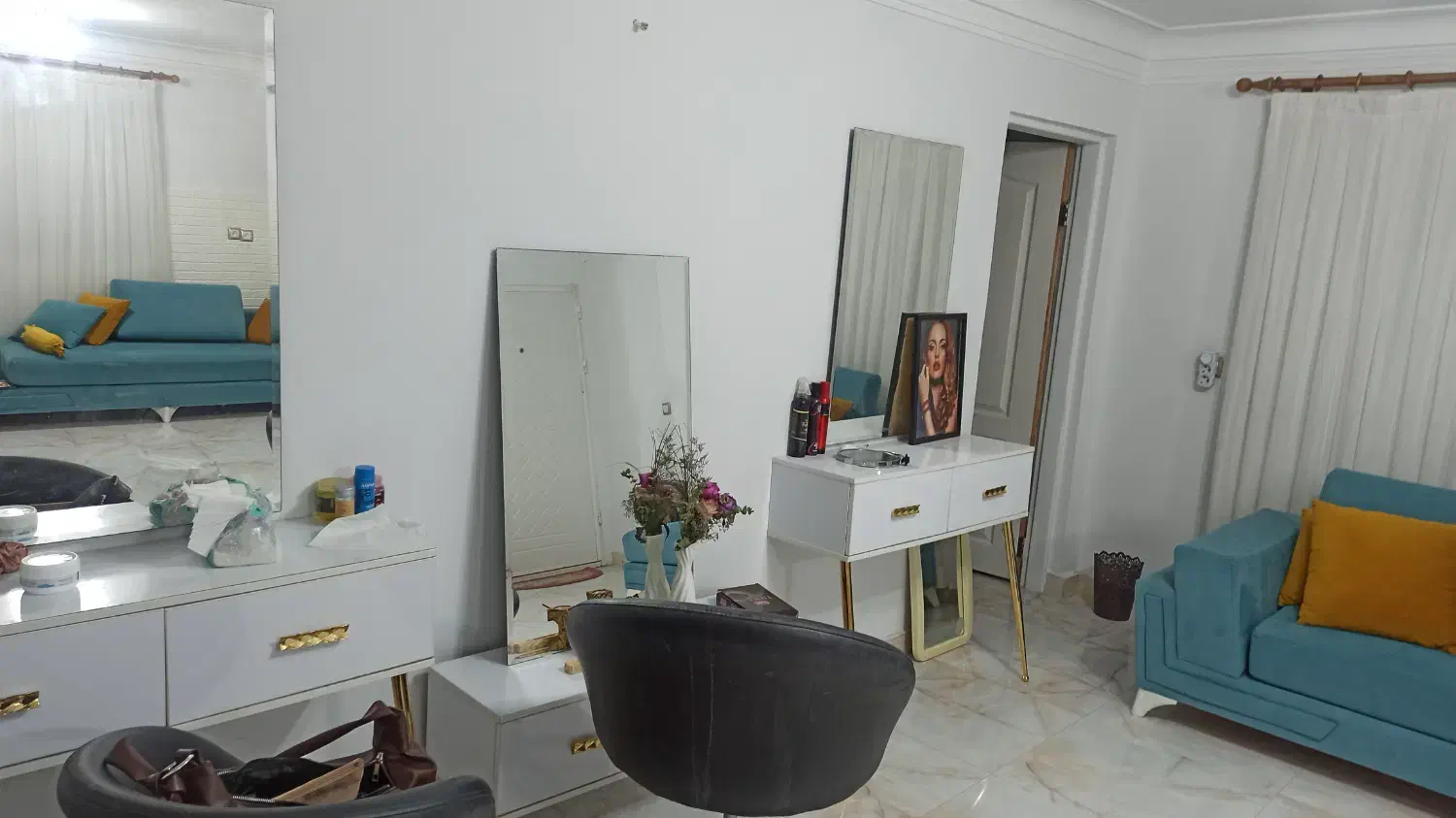 اجاره صندلی در سالن زیبایی زنانه|اجارهٔ کوتاه‌مدت دفتر کار و فضای آموزشی|رشت, سعدی (تختی)|دیوار