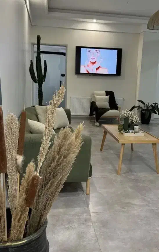 استخدام پزشک عمومی مسلط به خدمات زیبایی|استخدام درمانی، زیبایی، بهداشتی|اردبیل, |دیوار