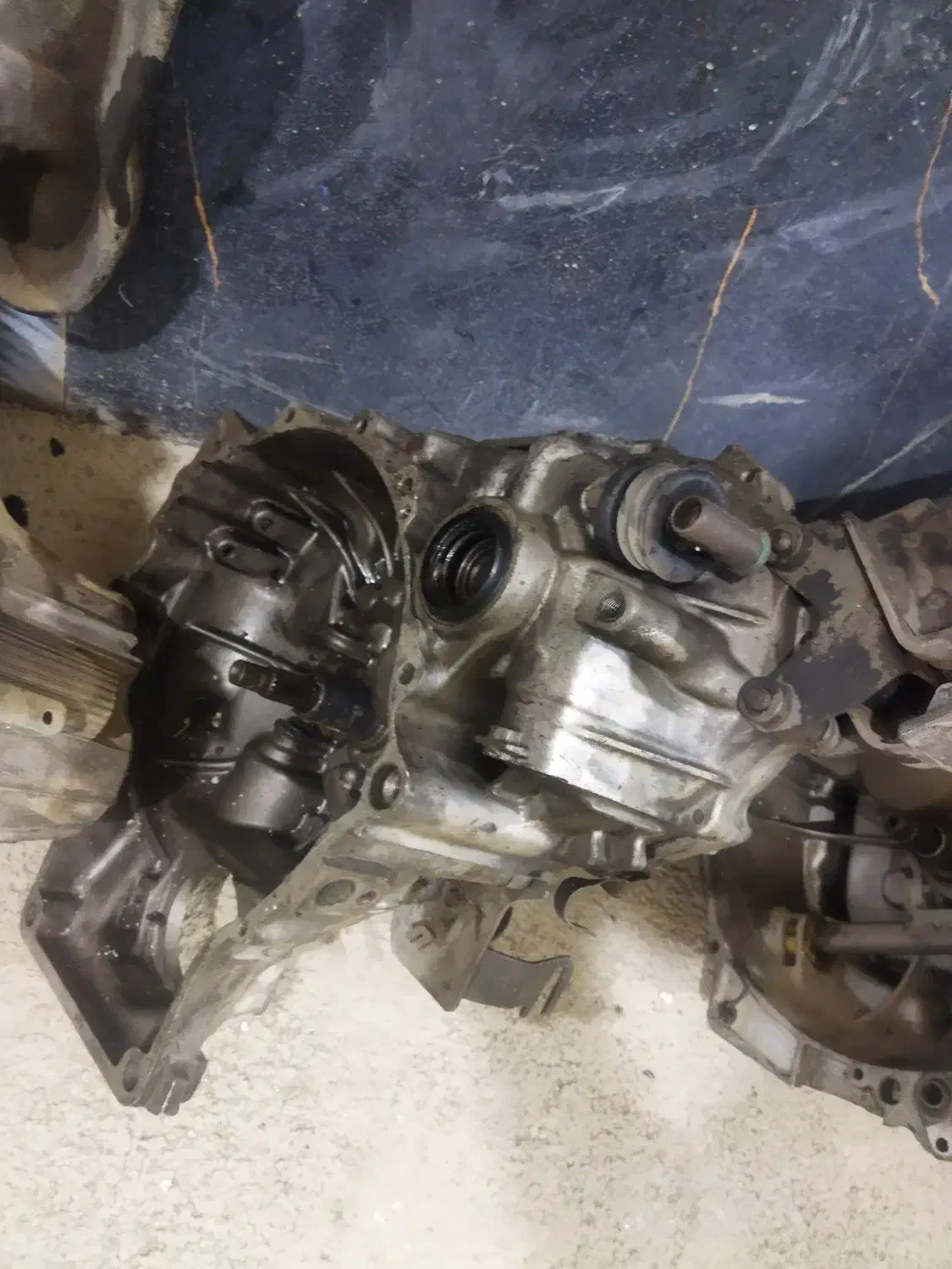 فروش گیربکس و لوازم اوراقی حاجی|قطعات یدکی و لوازم جانبی|سنندج, |دیوار