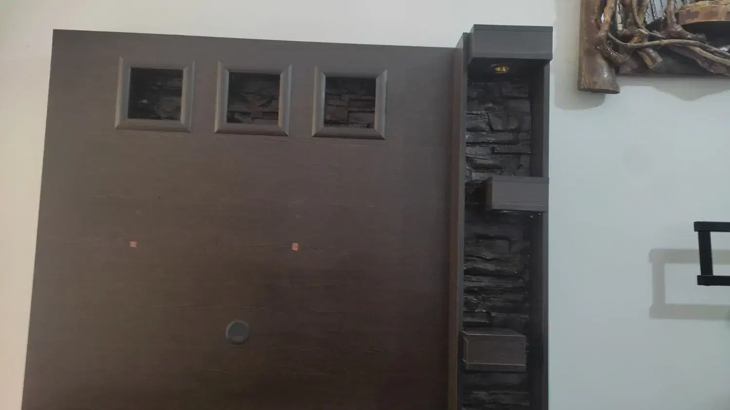 میزتلویزیون|میز تلویزیون|قم, مسجد امام حسن|دیوار