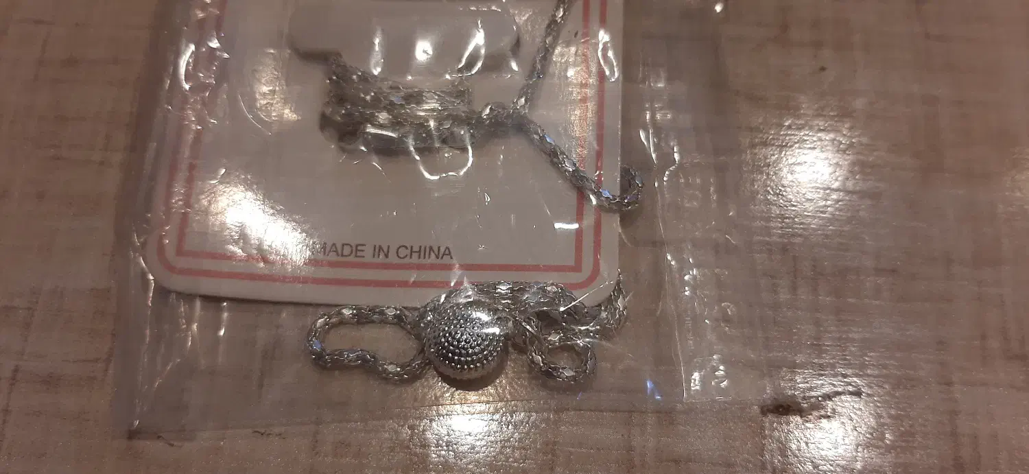 گردنبند|جواهرات|اصفهان, مرداویج|دیوار