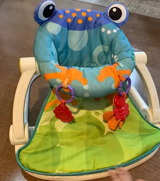 صندلی کودک|تخت و صندلی بچه|اهواز, شهرک دانشگاه|دیوار