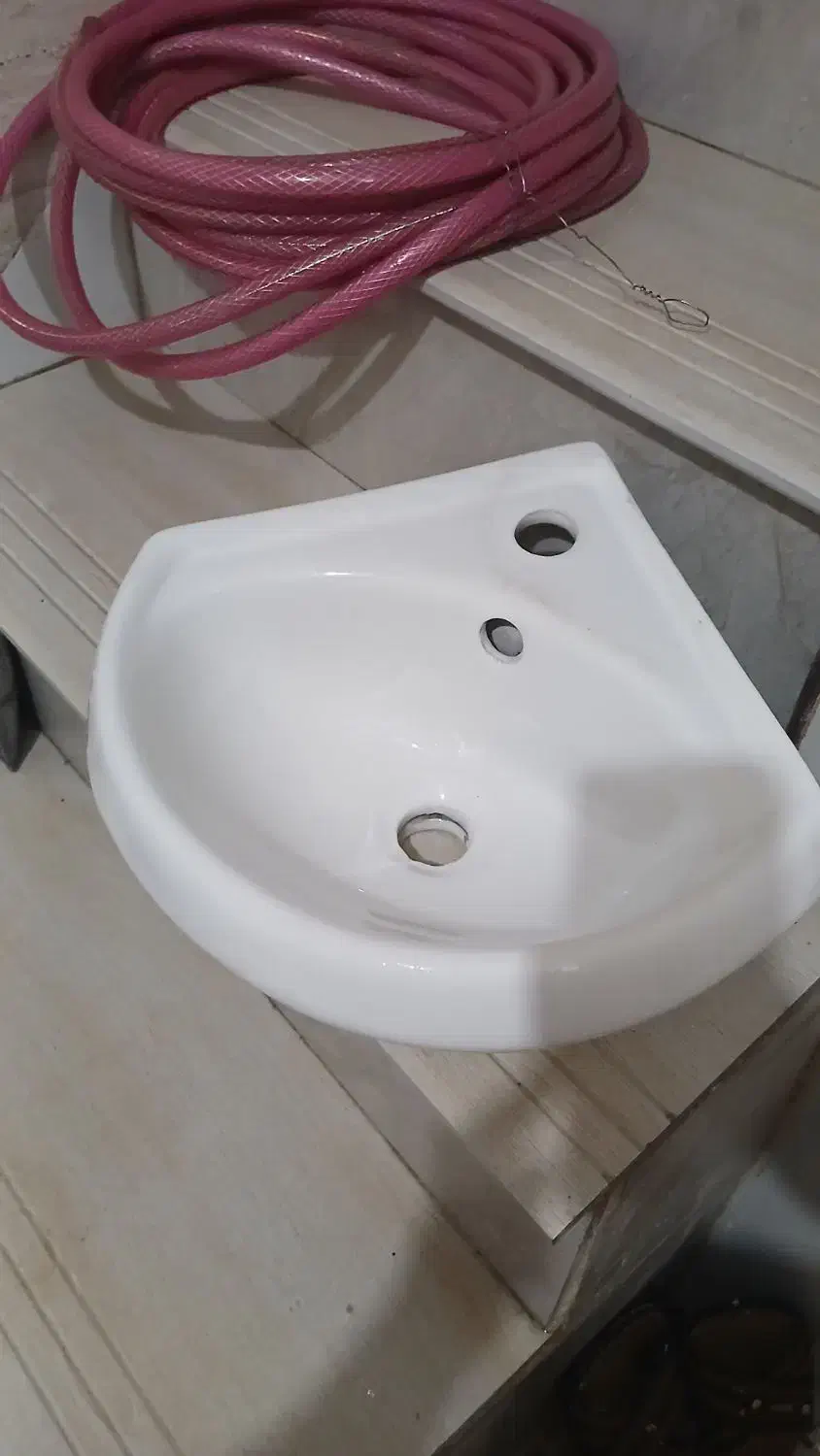 روشویی|لوازم سرویس بهداشتی|قم, قلعه کامکار|دیوار