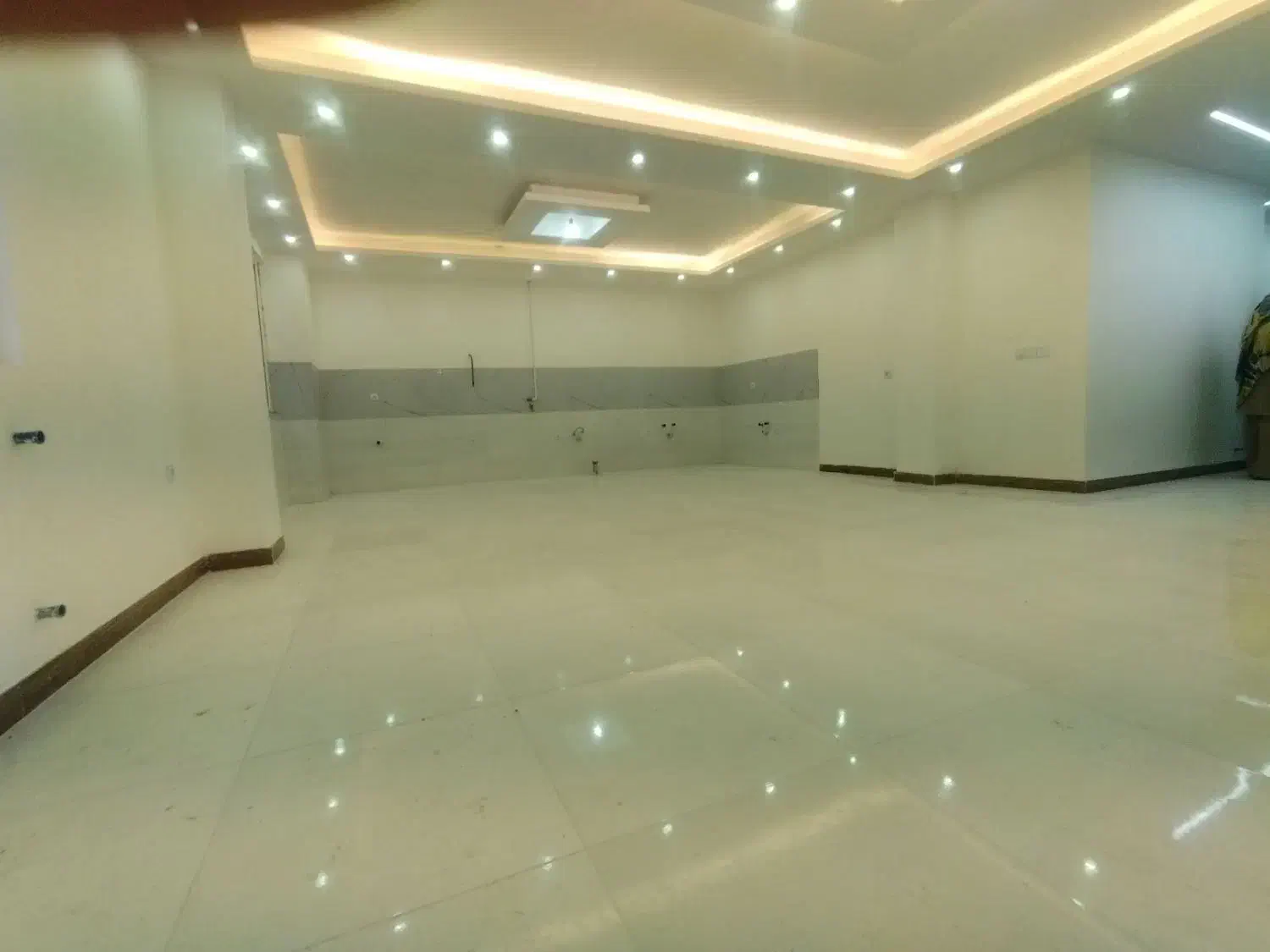 اپارتمان راه جدا /طبقه اول/پارکینگ خشک|فروش آپارتمان|سیاهکل, |دیوار