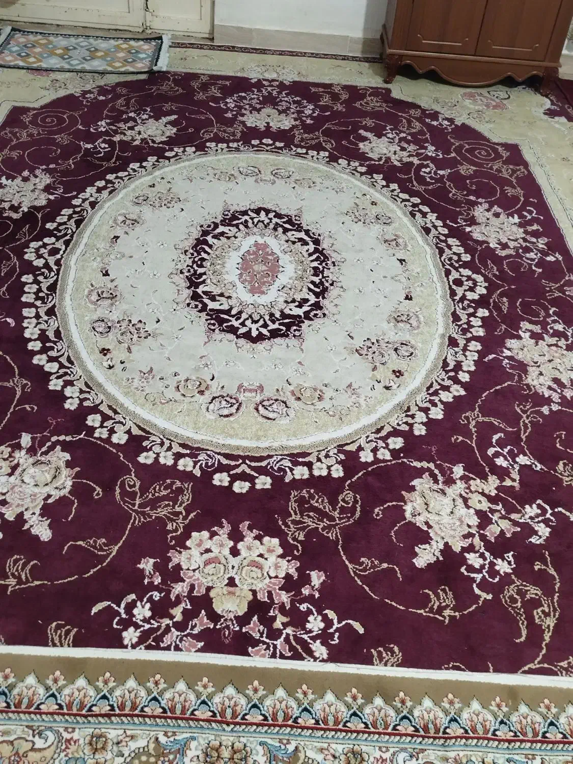 2عدد فرش لاکی|فرش|خرمآباد, |دیوار