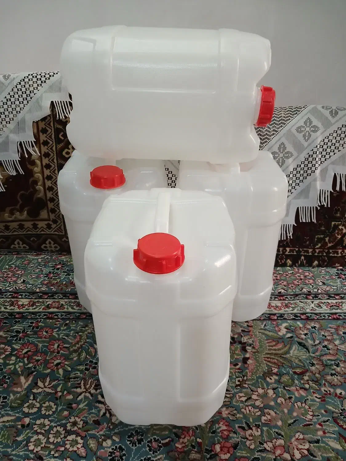 20لیتری|ظروف نگهدارنده، پلاستیکی، یک‌بارمصرف|اصفهان, ارزنان|دیوار