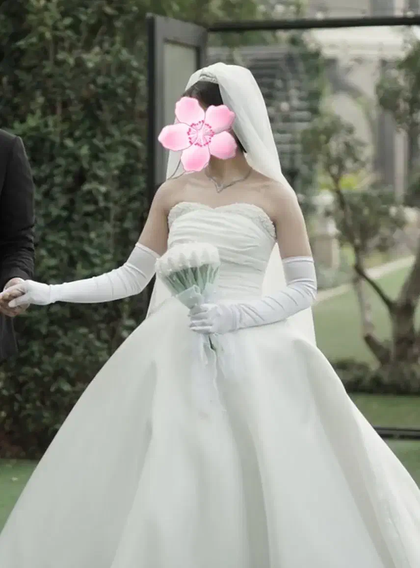 لباس عروس ساتن|لباس|تهران, نازی‌آباد|دیوار