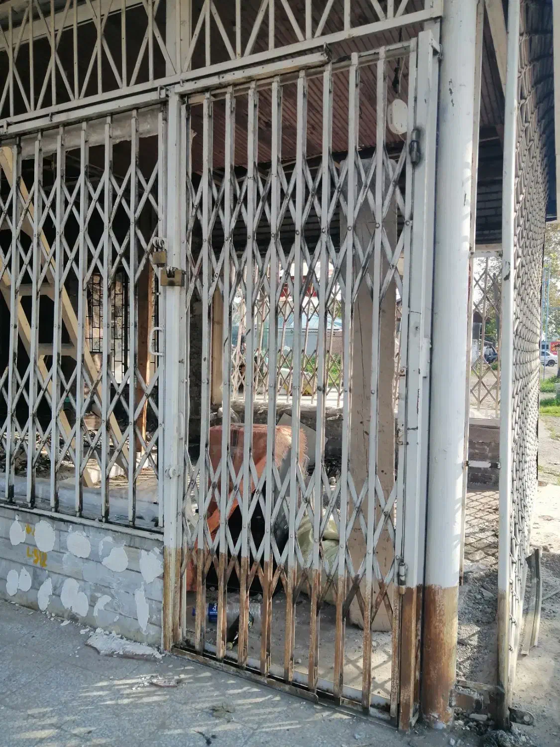 درب و پنجره آکاردومی کشویی|مصالح و تجهیزات ساختمان|کوچصفهان, |دیوار