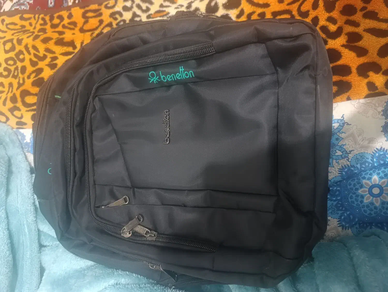 گیف|کیف، کفش، کمربند|اردبیل, |دیوار