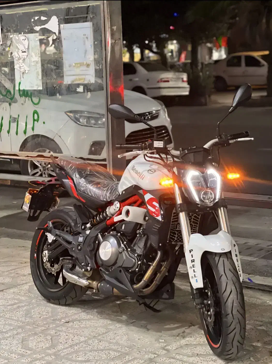 بنلی ۳۰۰ سی سی جفت سیلندر|موتورسیکلت|گرگان, |دیوار