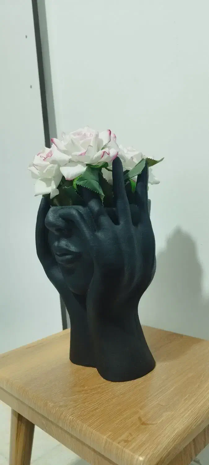 گلدان یا مجسمه دکوری طرح نیم چهره|مجسمه، تندیس، ماکت|رشت, حمیدیان|دیوار